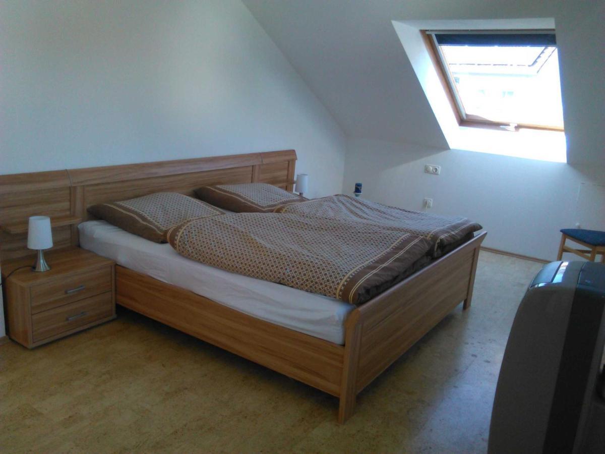Ferienwohnung Kuepfer Grafenberg  Luaran gambar